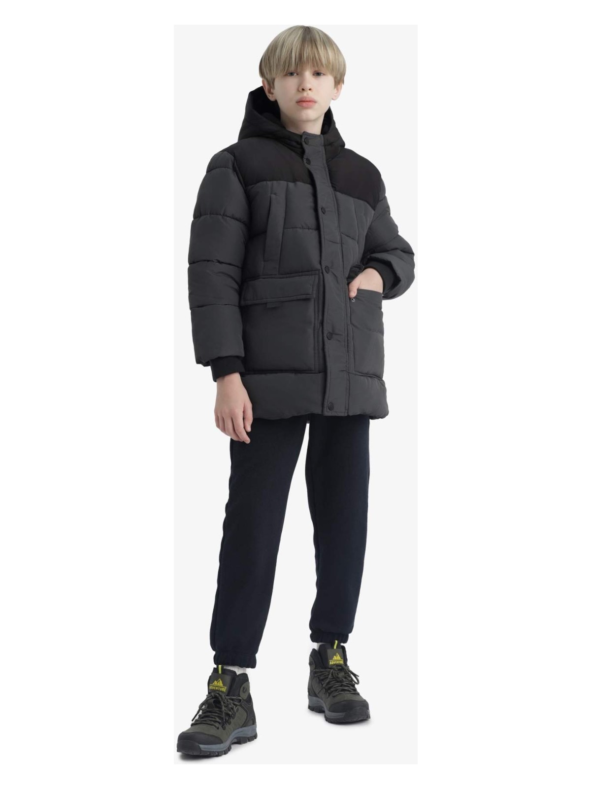 DeFacto Su Geçirmez Kapüşonlu Polar Astarlı Parka Erkek Çocuk E9373A825WN