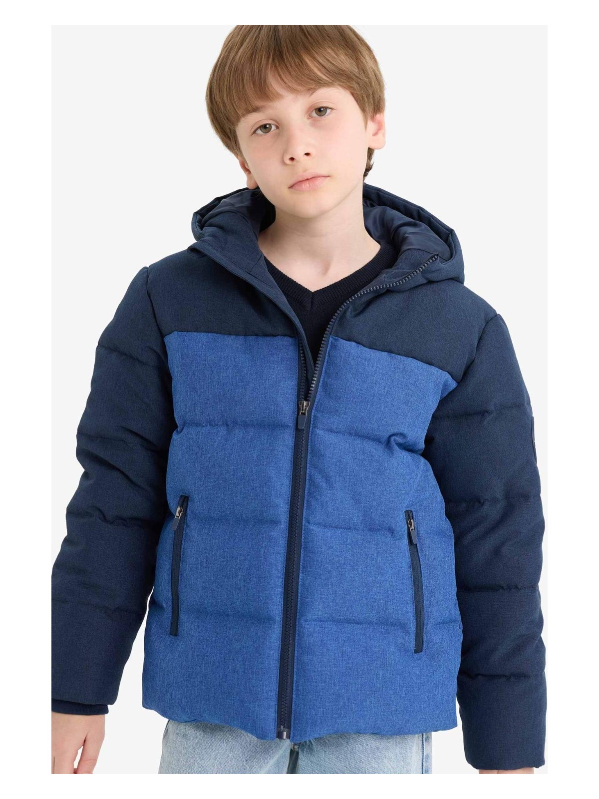 DeFacto Su Geçirmez Kapüşonlu Fermuarlı Şişme Mont Erkek Çocuk E9346A825WN