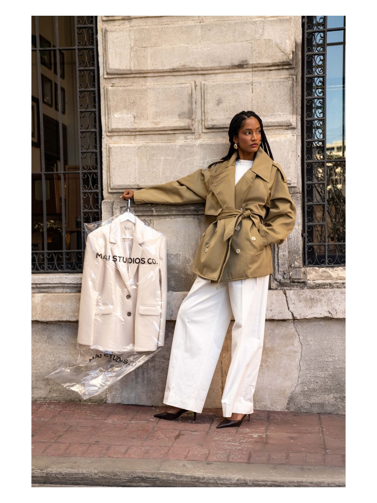 Mai Tyra Haki Kemerli Kısa Trençkot