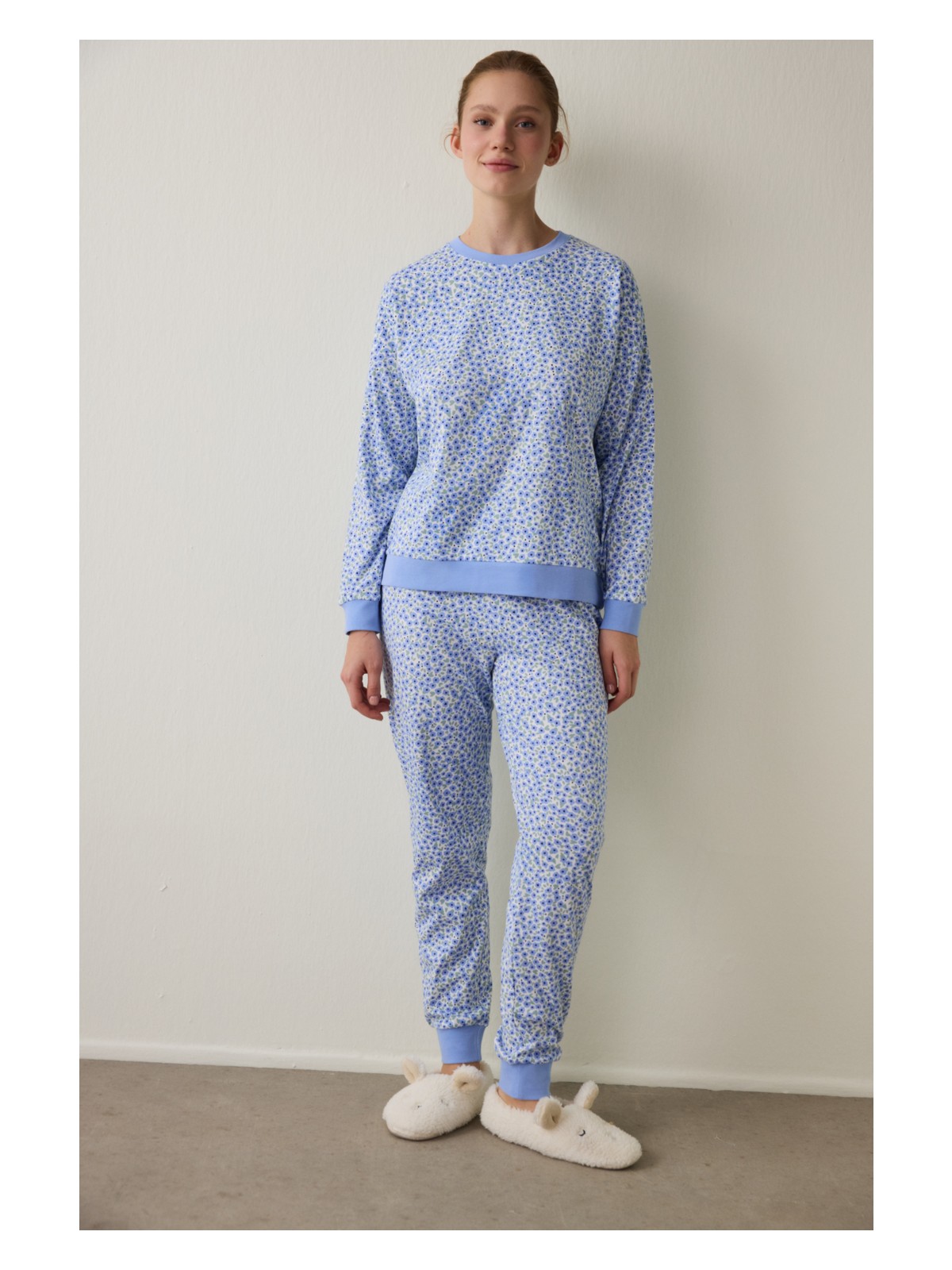 Penti Mavi Çiçek Desenli Bisiklet Yaka Pamuklu Uzun Kollu Pijama Takımı