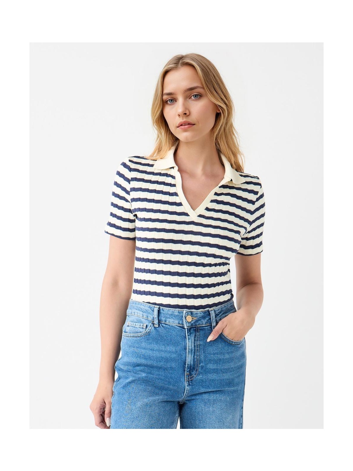 Jimmy Key Kırmızı Kısa Kollu Gömlek Yaka Çizgili Örme Bluz - Görsel 3