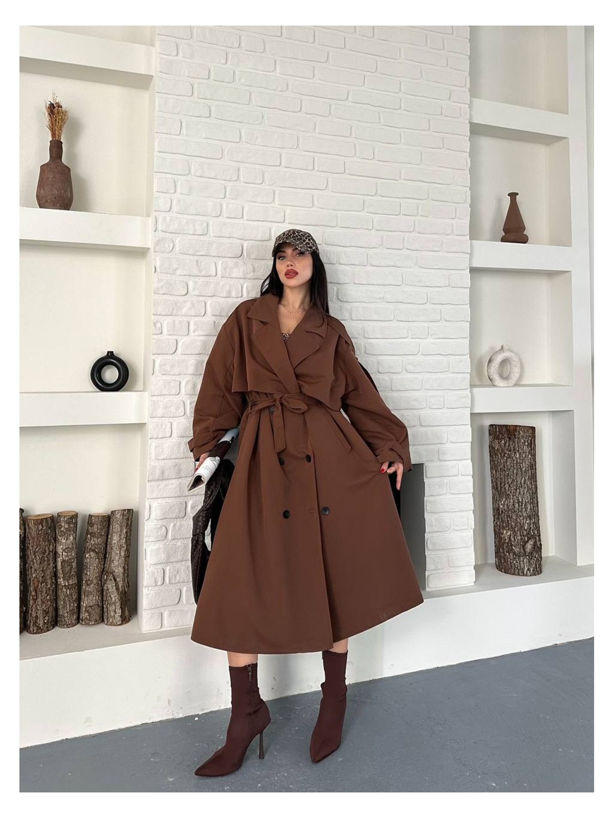 Famoda Kadın Taba Uzun Trençkot Cepli Kuşaklı Rüzgar Kapaklı Yeni Sezon Dış Giyim