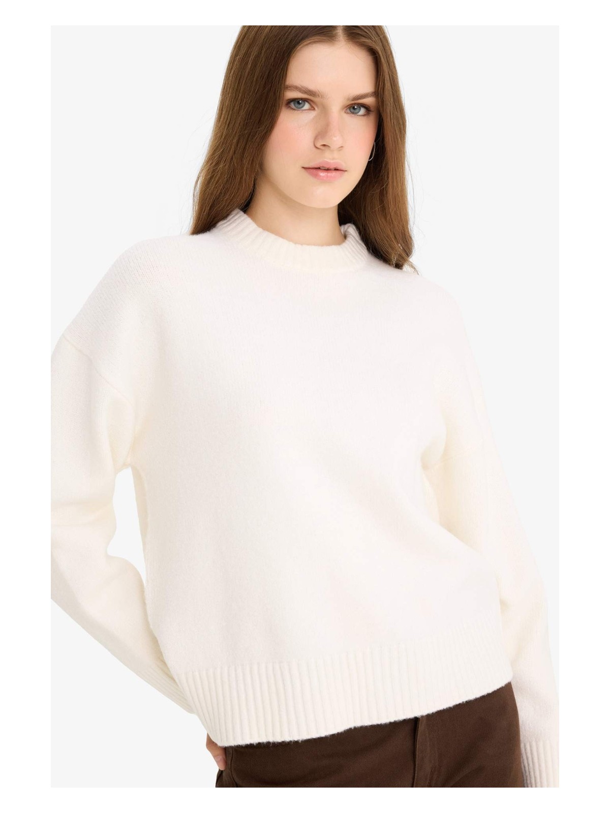 DeFacto Oversize Geniş Kalıp Bisiklet Yaka Triko Kazak R6044AZ25WN - Görsel 3