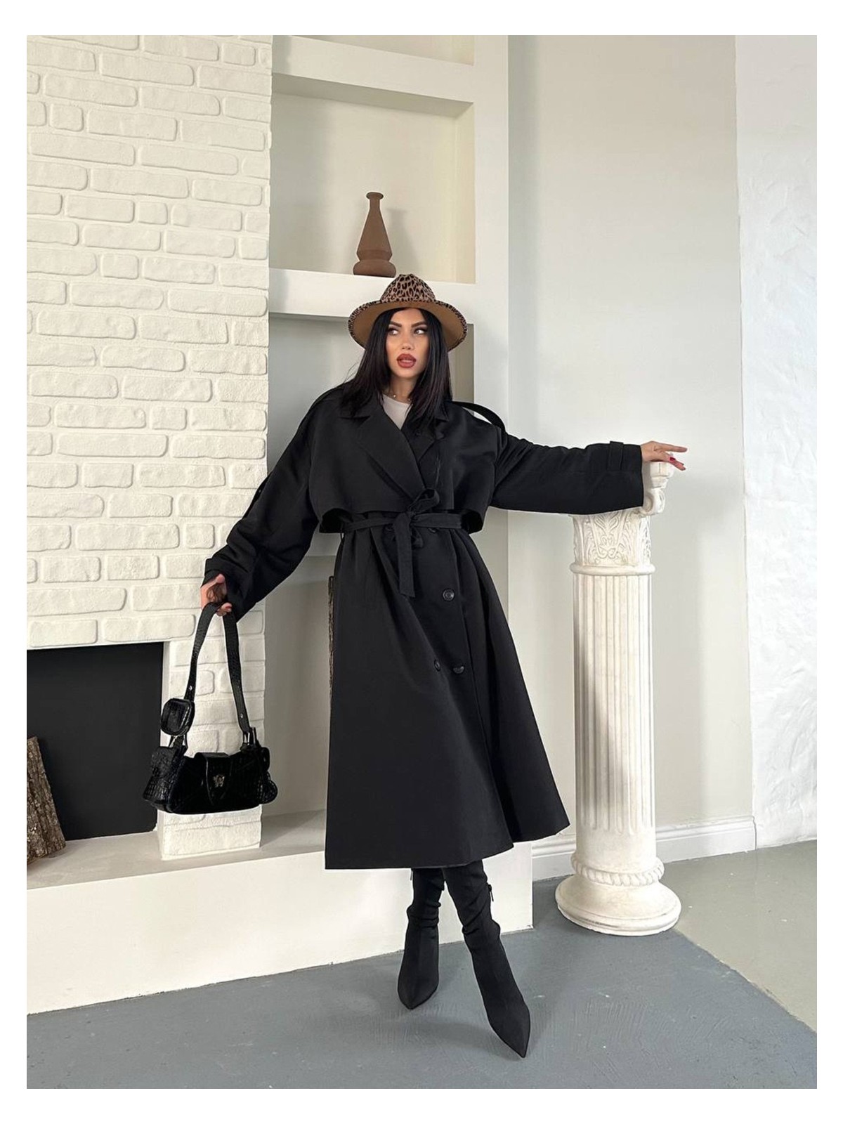 Famoda Kadın Siyah Uzun Trençkot Cepli Kuşaklı Rüzgar Kapaklı Yeni Sezon Dış Giyim