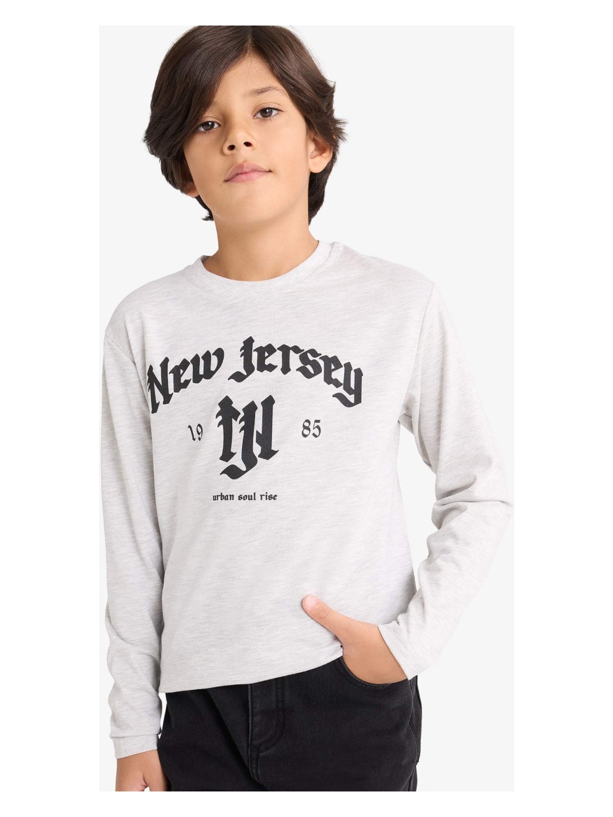 DeFacto Bisiklet Yaka Baskılı Uzun Kollu Tişört Erkek Çocuk E9516A825AU