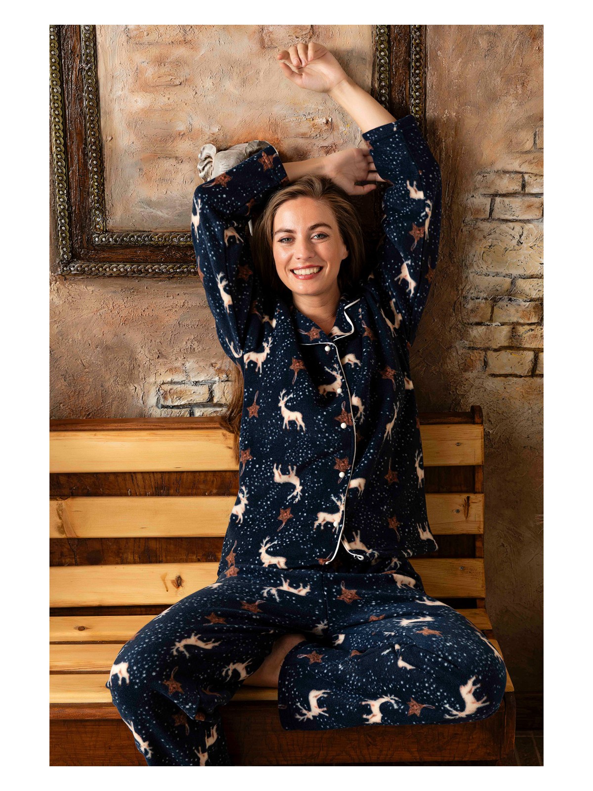 Nisanca Kışlık Yılbaşı Desenli Kadın Gömlek Polar Pijama Takımı- Geyikli Yılbaşı Pijaması- Geniş Beden Aralığı - Görsel 5