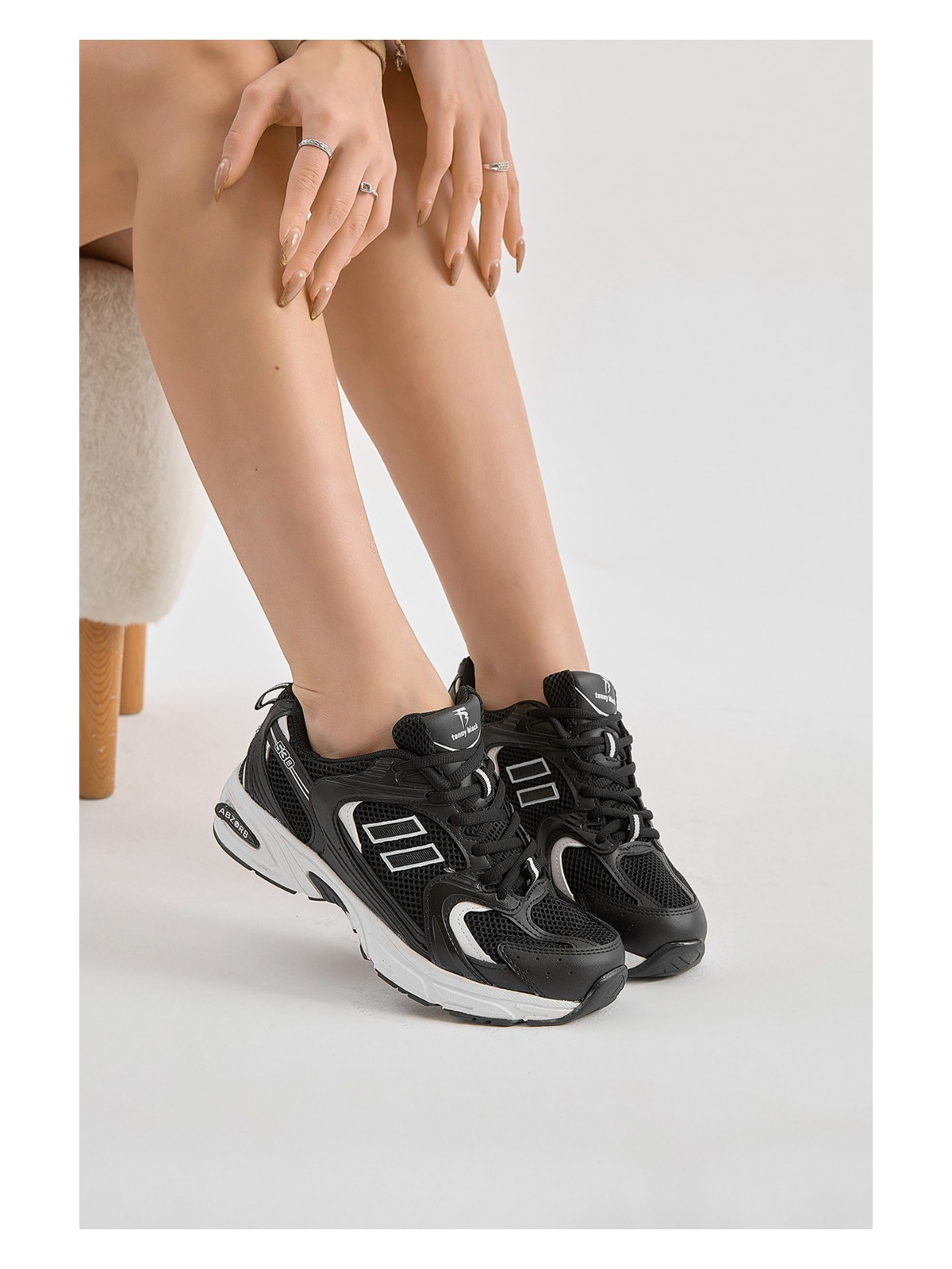 Tonny Black Kadın Beyaz Gümüş Yüksek Faylon Taban Fileli Desenli Spor Ayakkabı - Görsel 6