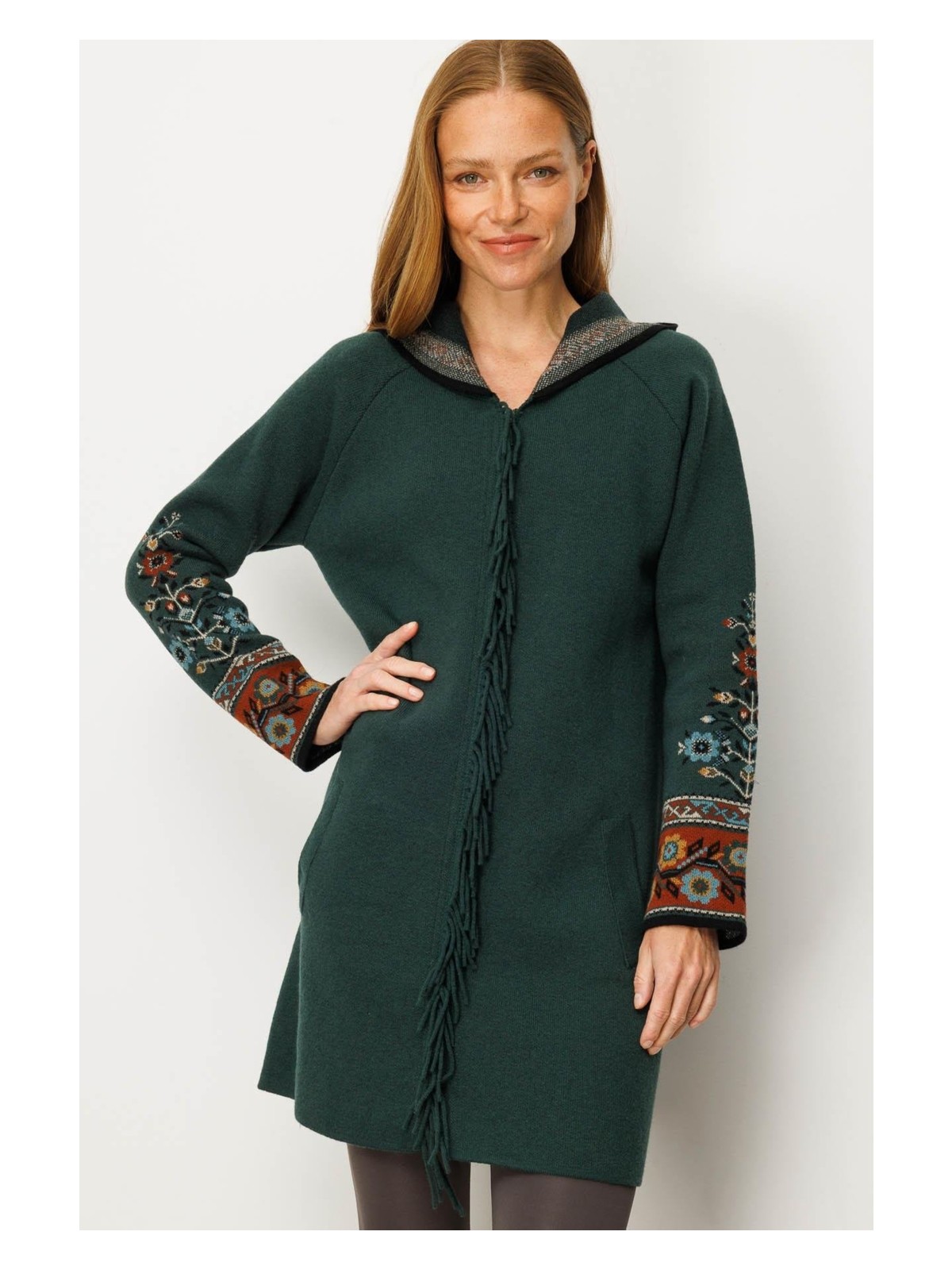 Desen Triko Kadın Kapüşonlu Kilim Jakarlı Püsküllü Yün Kaban 25056 Siyah - Görsel 3