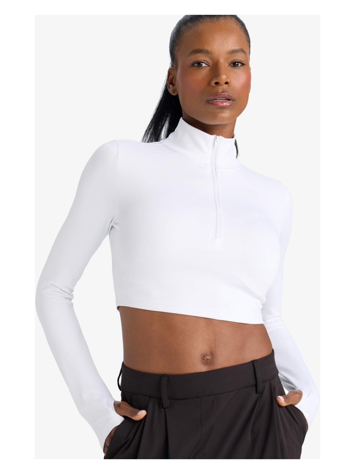 DeFacto Warmtech Slim Fit Dar Kesim Fermuarlı Dik Yaka İçi Yumuşak Tüylü Esnek Kumaş Uzun Kollu Tişört W0343AZ25AU - Görsel 3