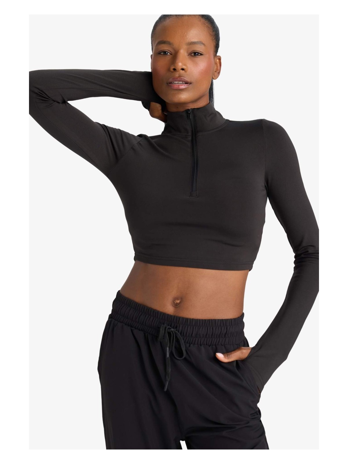 DeFacto Warmtech Slim Fit Dar Kesim Fermuarlı Dik Yaka İçi Yumuşak Tüylü Esnek Kumaş Uzun Kollu Tişört W0343AZ25AU