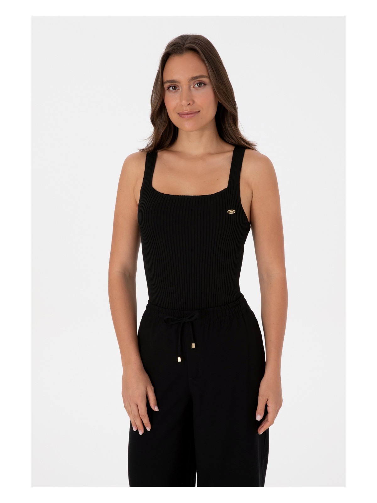 U.S. Polo Assn. Kadın Siyah Kare Yaka Kazak 50314626-VR046