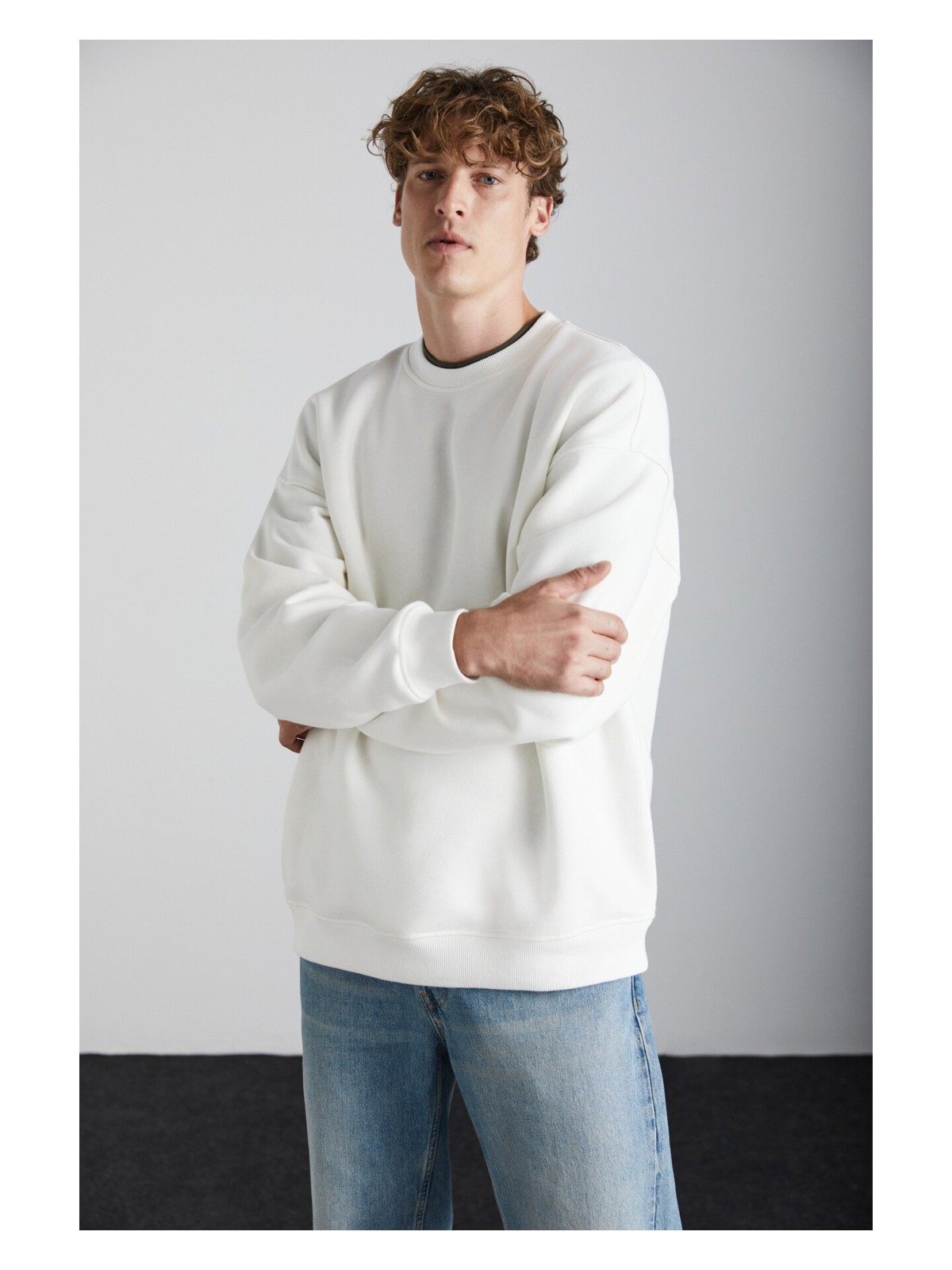 Grimelange Stephan Erkek Yumuşacık Kışlık Kumaşlı 3 Iplik Organik Pamuk Örme Oversize Siyah Sweatshirt - Görsel 7