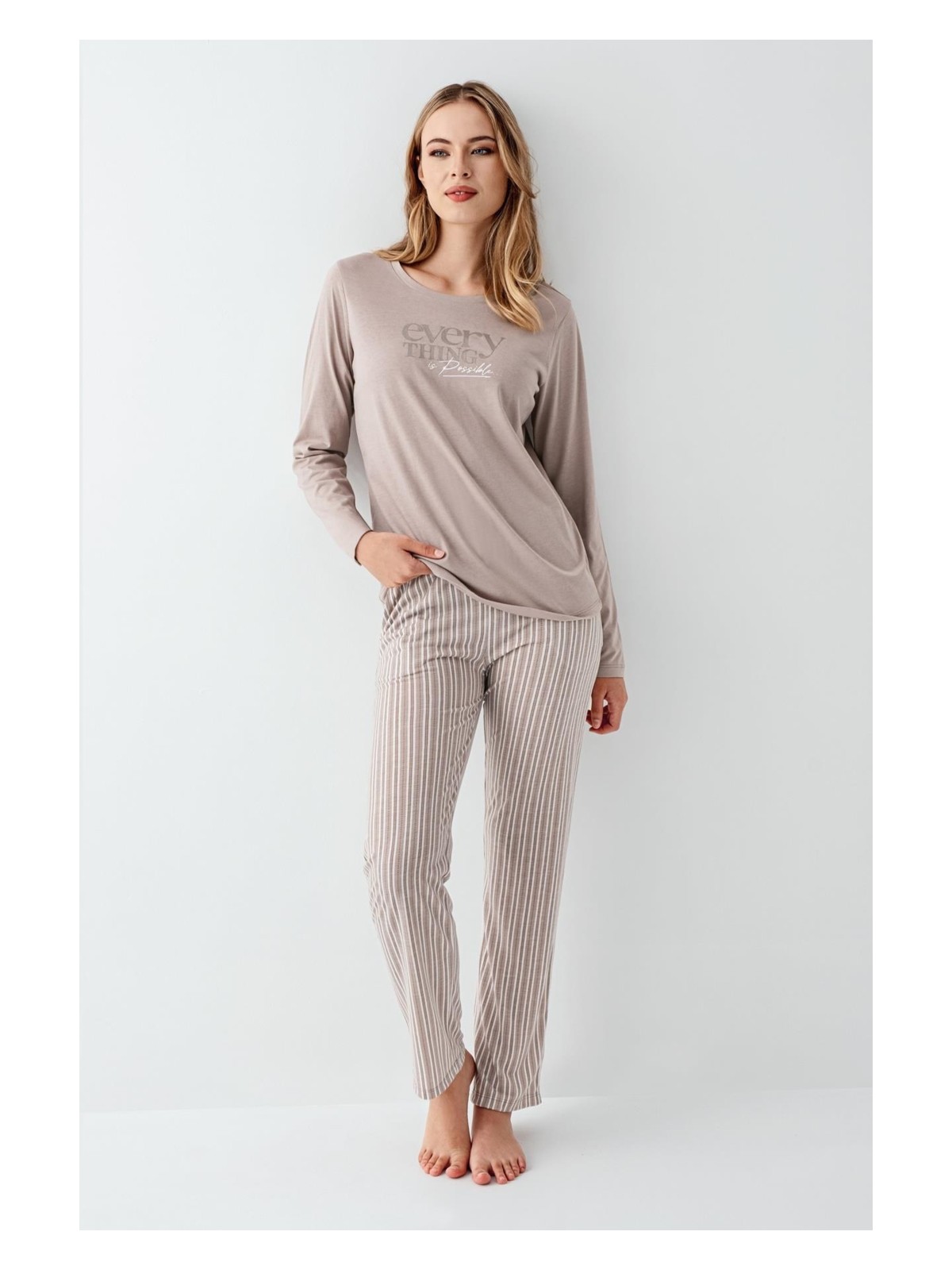 Arnetta Kadın %100 Pamuklu Açık Yaka Çizgili Uzun Kollu Rahat Pijama Takım