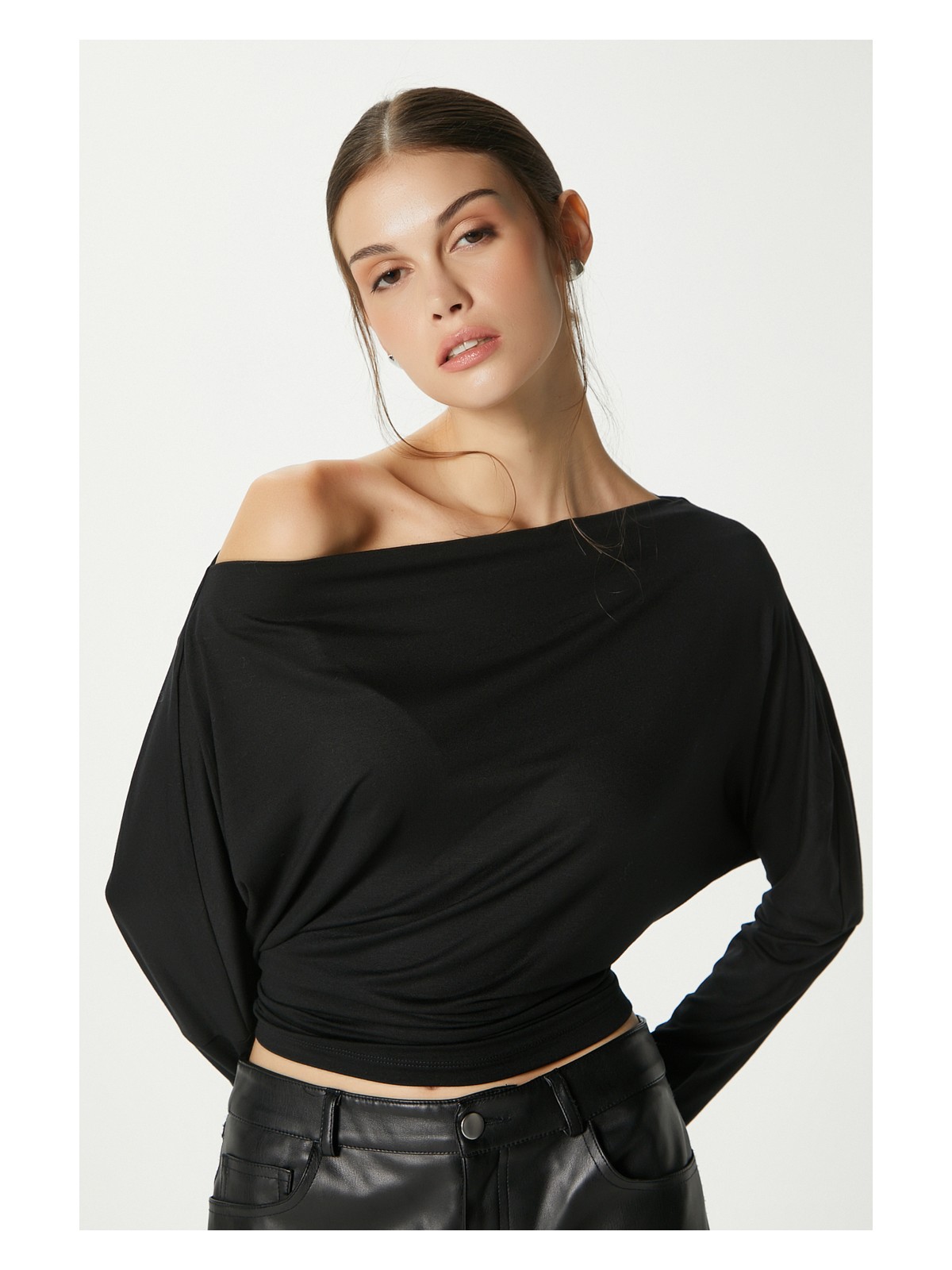 Ritnice Kadın Grace Asimetrik Omuz Detay Siyah Bluz