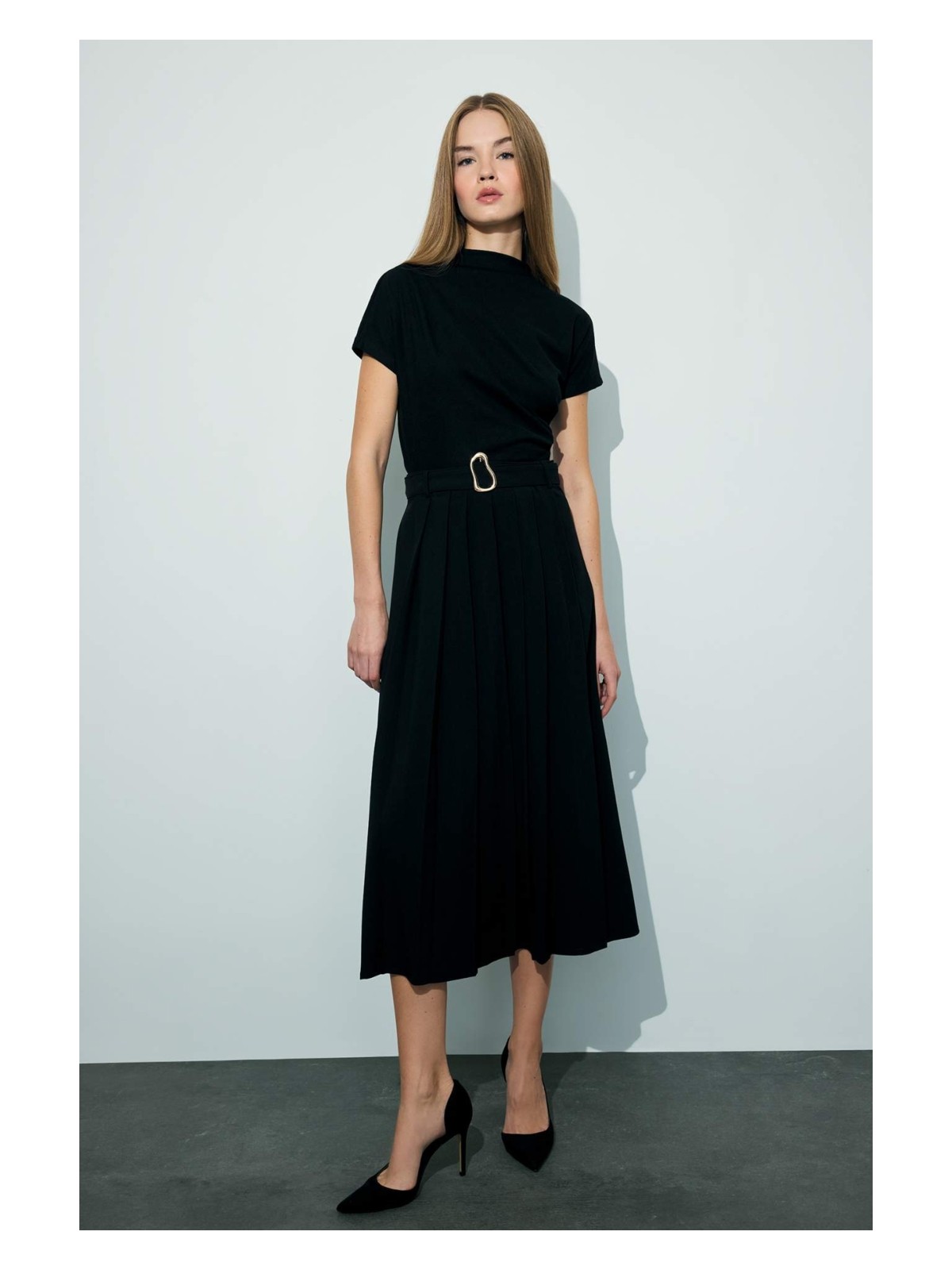 DeFacto Regular Fit Yüksek Bel Kemerli Maxi Etek G0974AX25WN