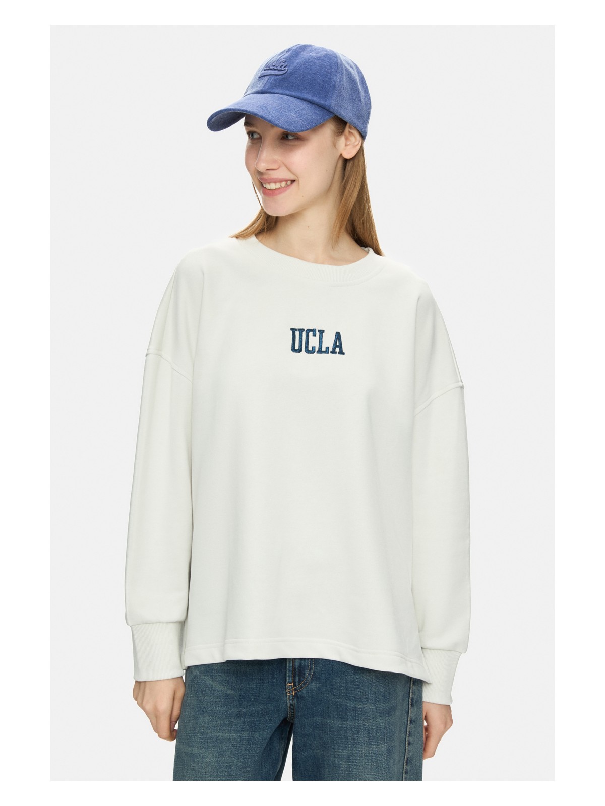 Ucla Olvera Kemik Rengi Bisiklet Yaka Nakışlı Loose Fit Kadın Sweatshirt