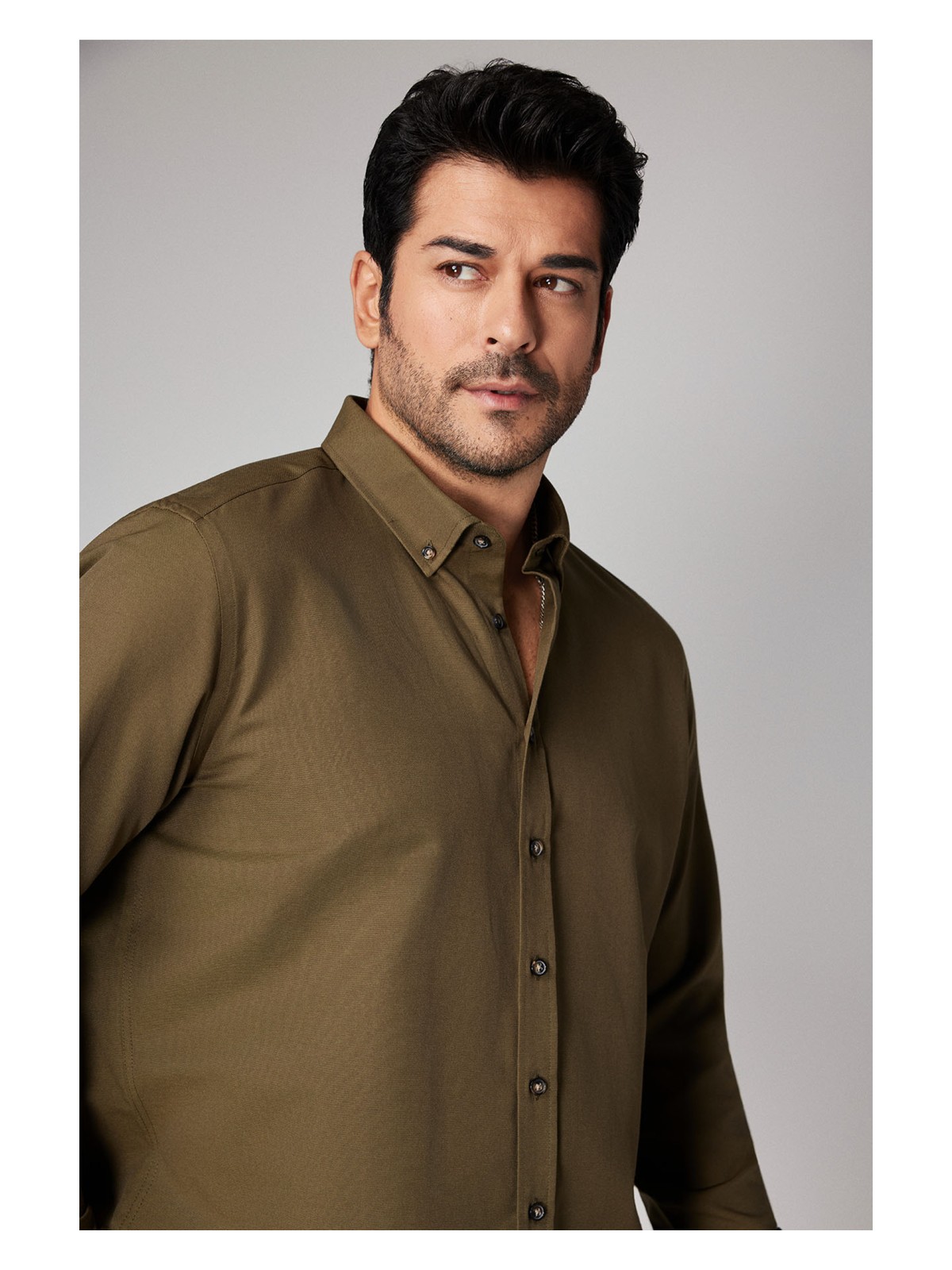 Altınyıldız Classics Erkek Haki Düğmeli Yaka Kolay Ütülenebilir Pamuklu Slim Fit Dar Kesim Oxford Gömlek