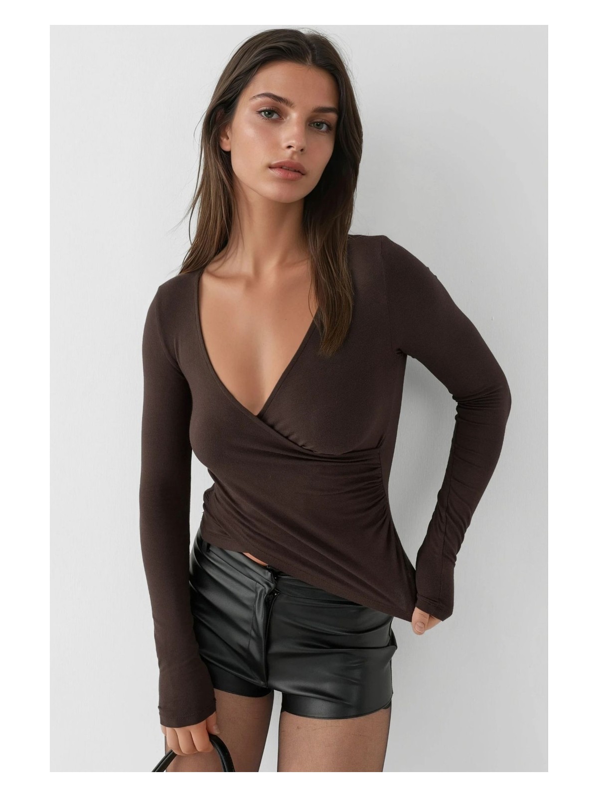 Hiccup Kadın Yumuşak Dokulu Slim Fit V Yaka Uzun Kollu Üst Kunduz Kahverengisi - Görsel 5