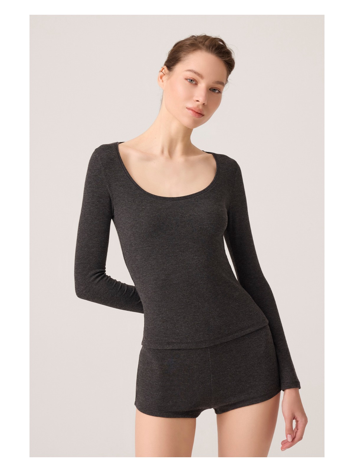 Los Ojos x Ece Vizon Modal Kumaşlı Uzun Kollu Şortlu Pijama Takımı Ribbed Pj - Görsel 4