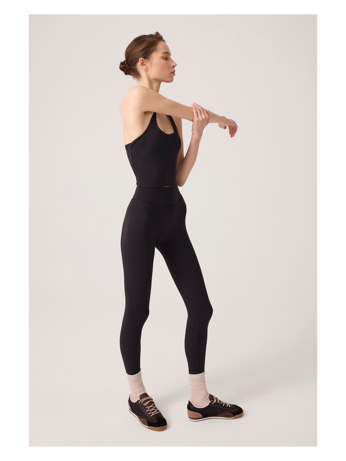 Los Ojos x Ece Siyah Halter Yaka Top Halter Tank - Görsel 6