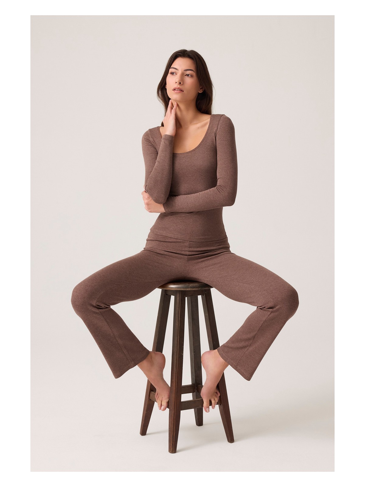 Los Ojos x Ece Kahverengi Modal Kumaşlı Uzun Kollu Eşofmanlı Pijama Takımı Ribbed Pj2