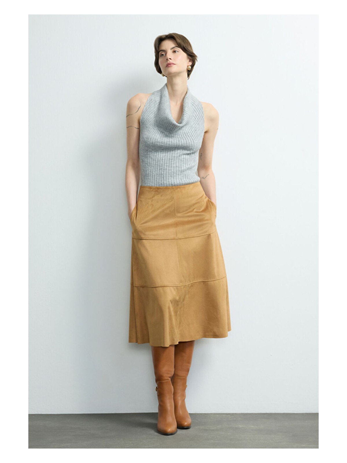 Love My Body Moda Tutkusu Süet Midi Etek Camel 127M2273000