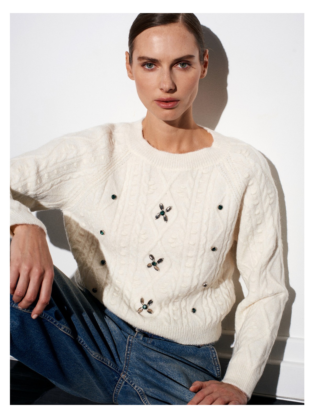 Dilvin 10462 Bisiklet Yaka Önü Taş Işlemeli Kazak-Ekru