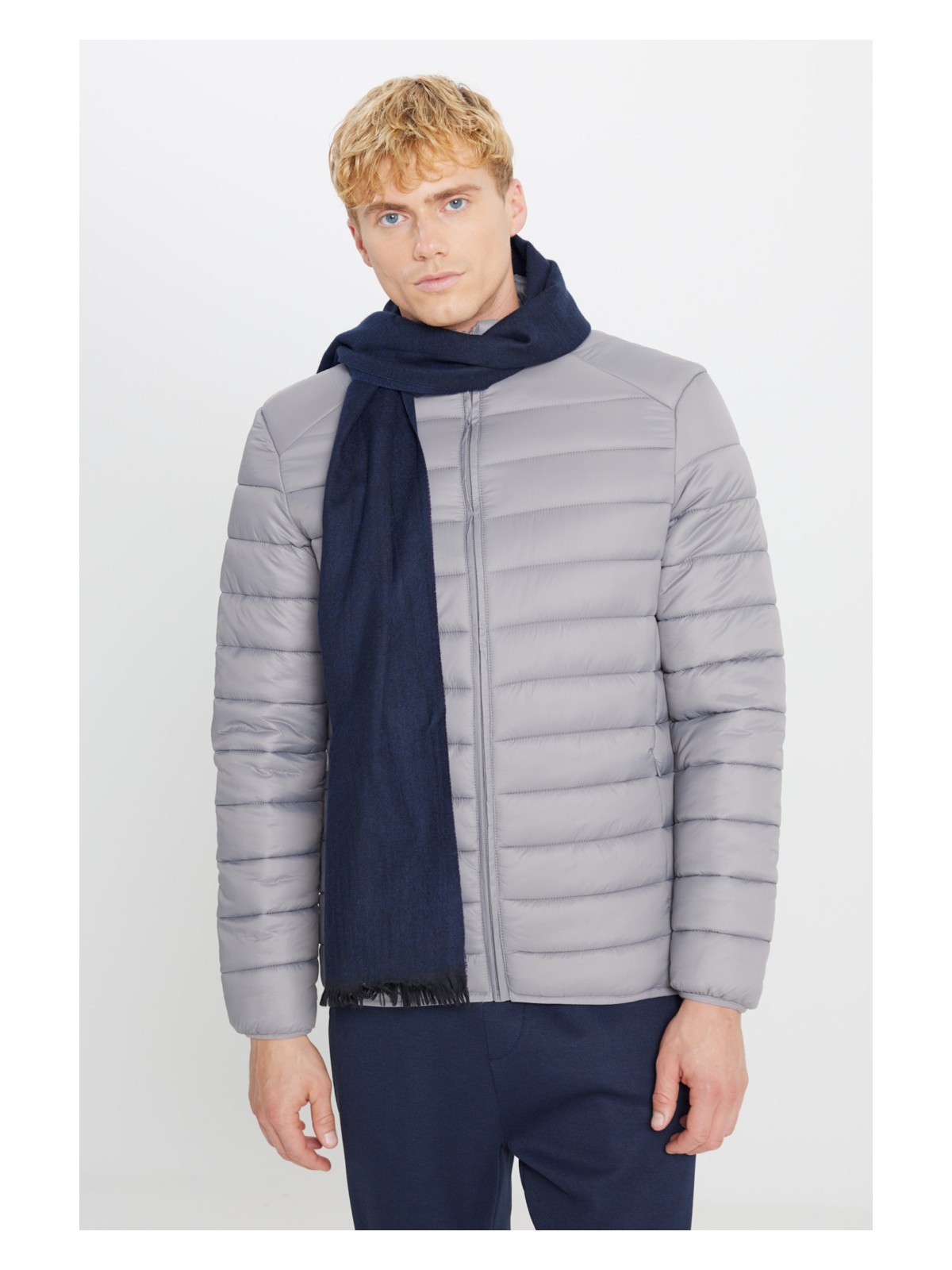 Altınyıldız Classics Rüzgar Geçirmez Taşınabilir Çantalı Sıcak Tutan Ultra Hafif Standart Fit Gri Şişme Erkek Mont