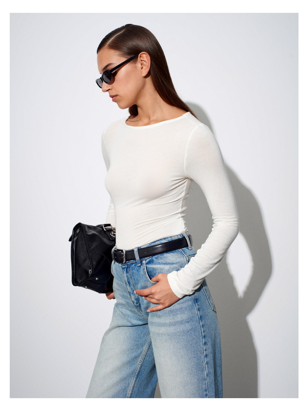 Dilvin 32325 Kayık Yaka Uzun Kollu Top-Siyah - Görsel 7