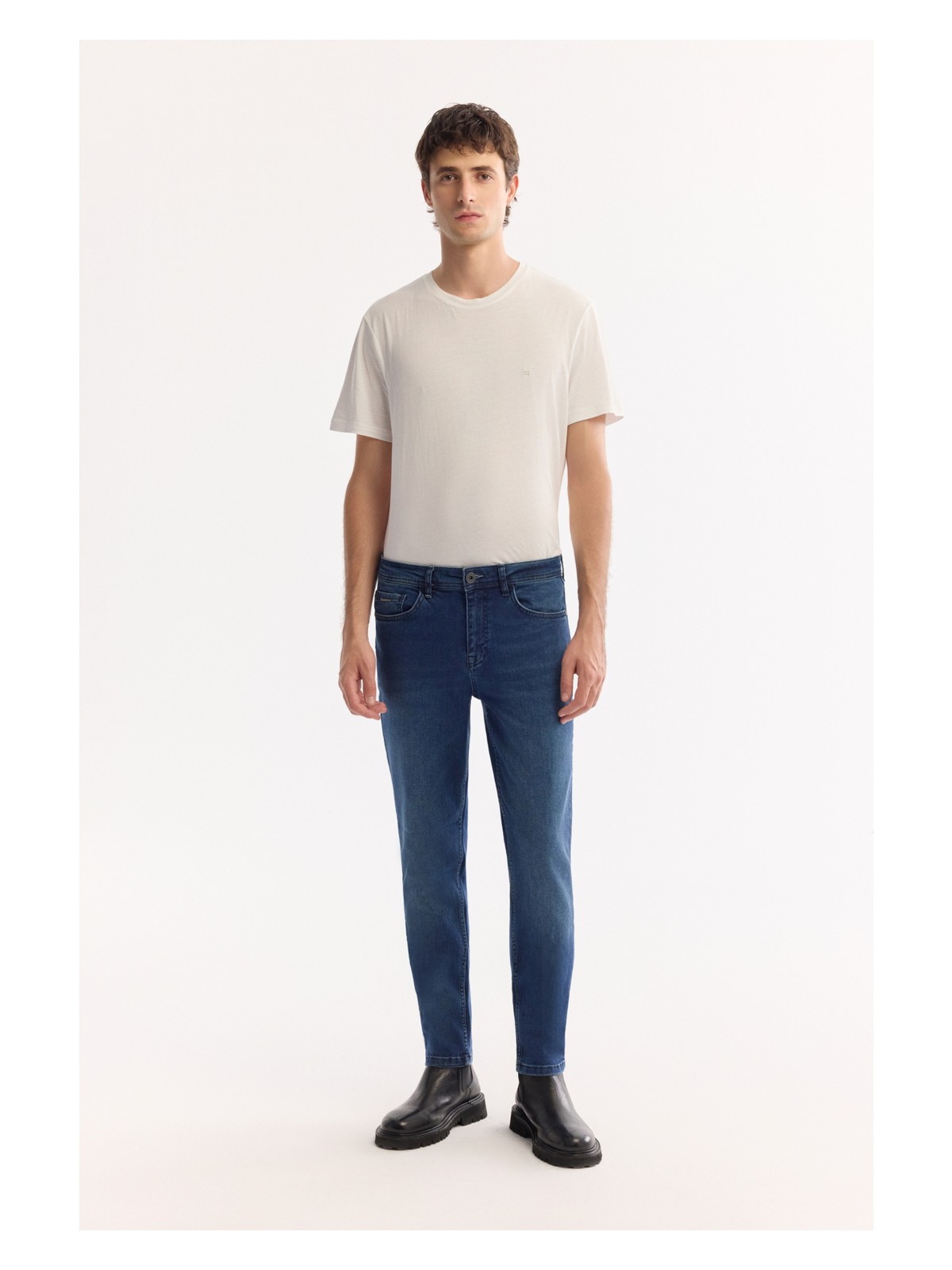 AVVA Erkek Lacivert Eskitme Yıkamalı Esnek Berlin Slim Fit Jean Pantolon A42Y3519