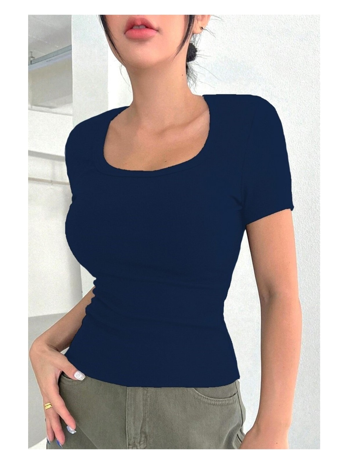 Rooted Kadın Havuz Yaka T-Shirt & Bluz , Likralı Fitilli Kaşkorse Kumaş - Görsel 2