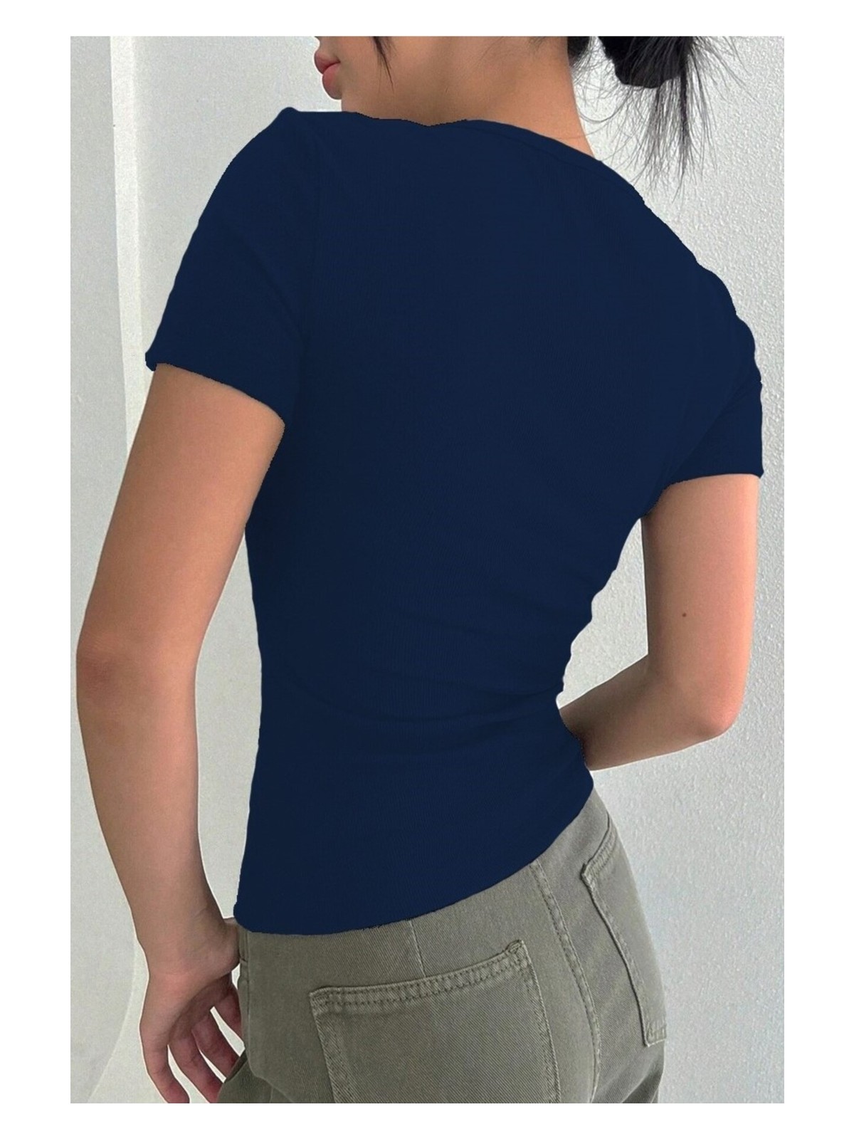 Rooted Kadın Havuz Yaka T-Shirt & Bluz , Likralı Fitilli Kaşkorse Kumaş - Görsel 3