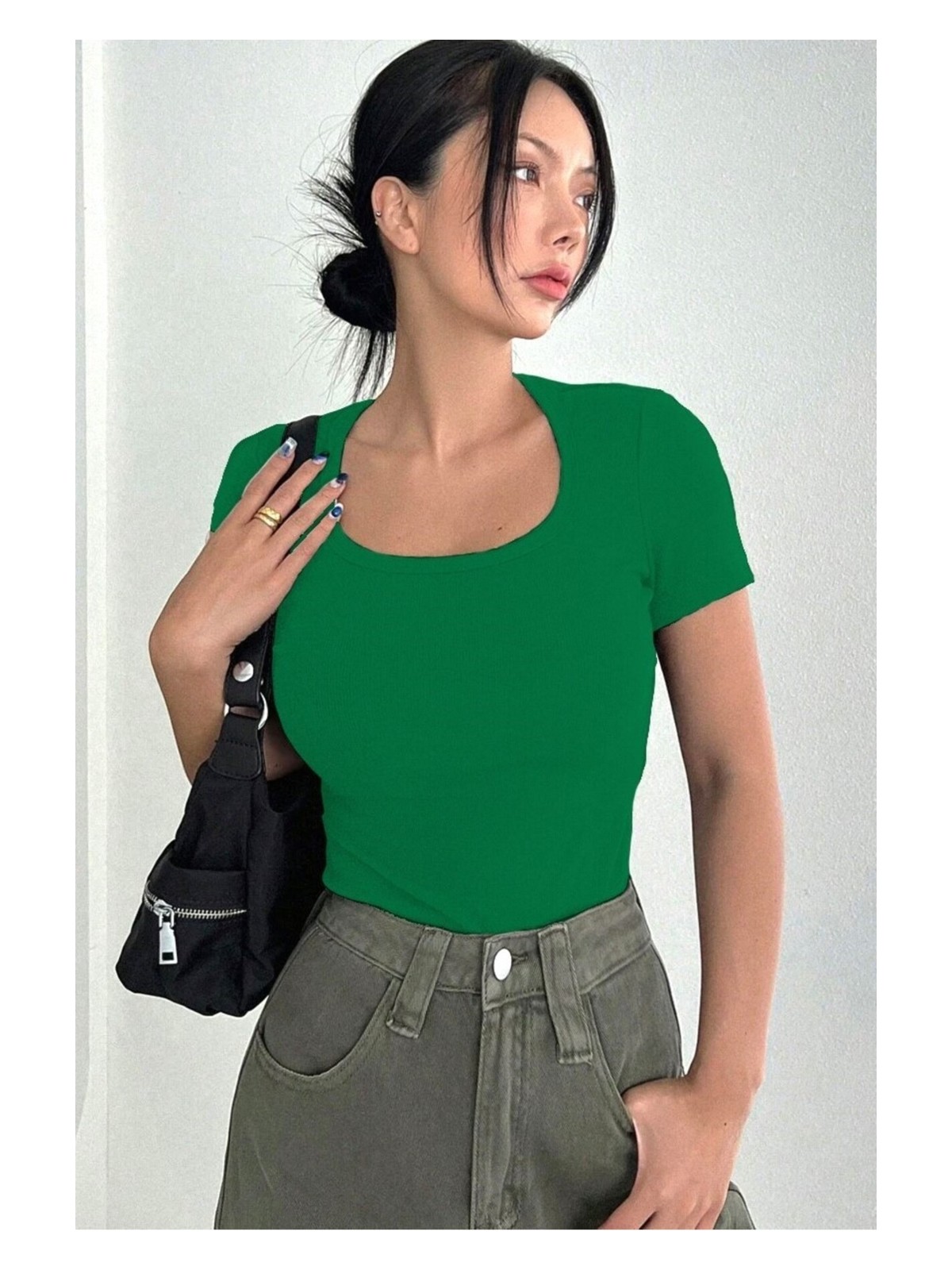Rooted Kadın Havuz Yaka T-Shirt & Bluz , Likralı Fitilli Kaşkorse Kumaş