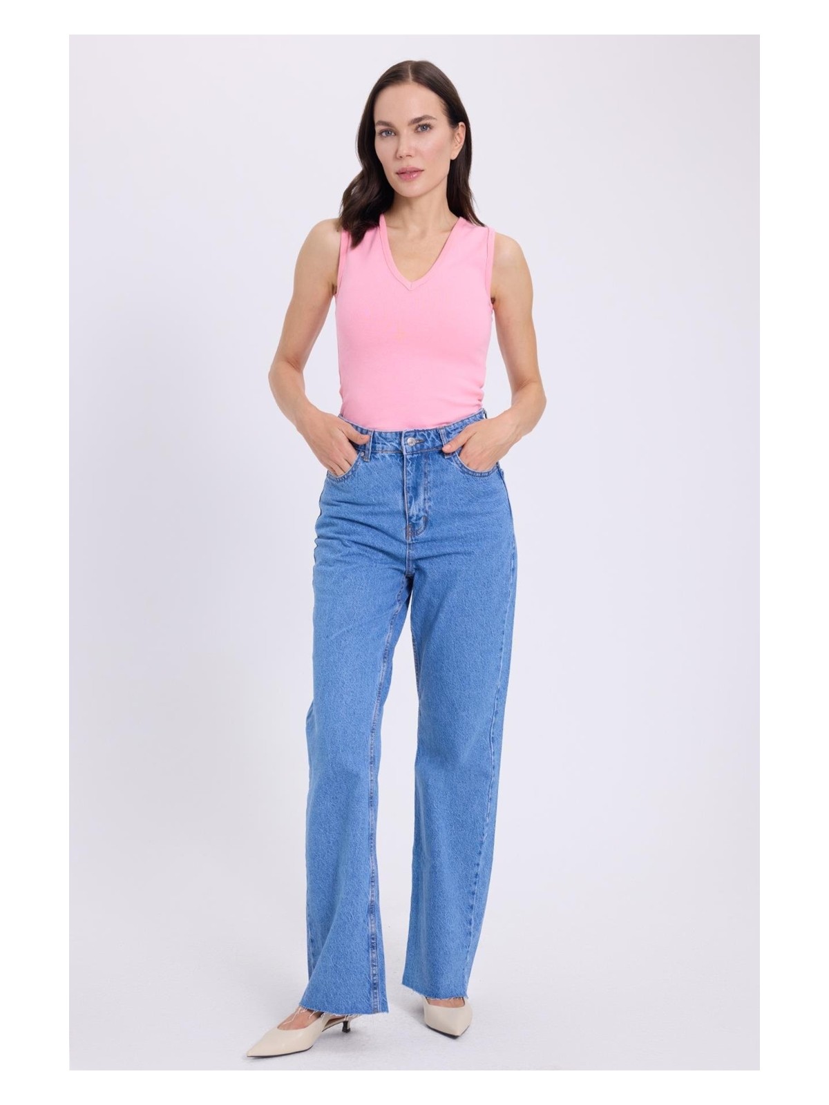 Tudors Kadın Slim Fit Dar Kesim V Yaka Sıfır Kol Pamuklu Ribanalı Pembe Bluz - Görsel 4