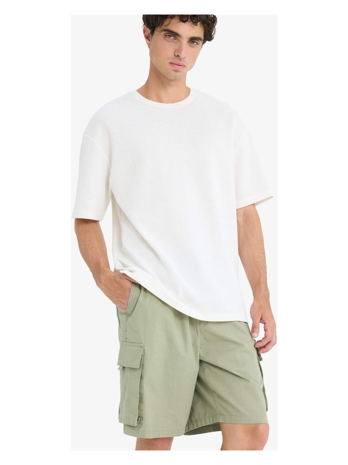 DeFacto Kargo Fit Gabardin Bermuda Şort C5400AX25SM - Görsel 10