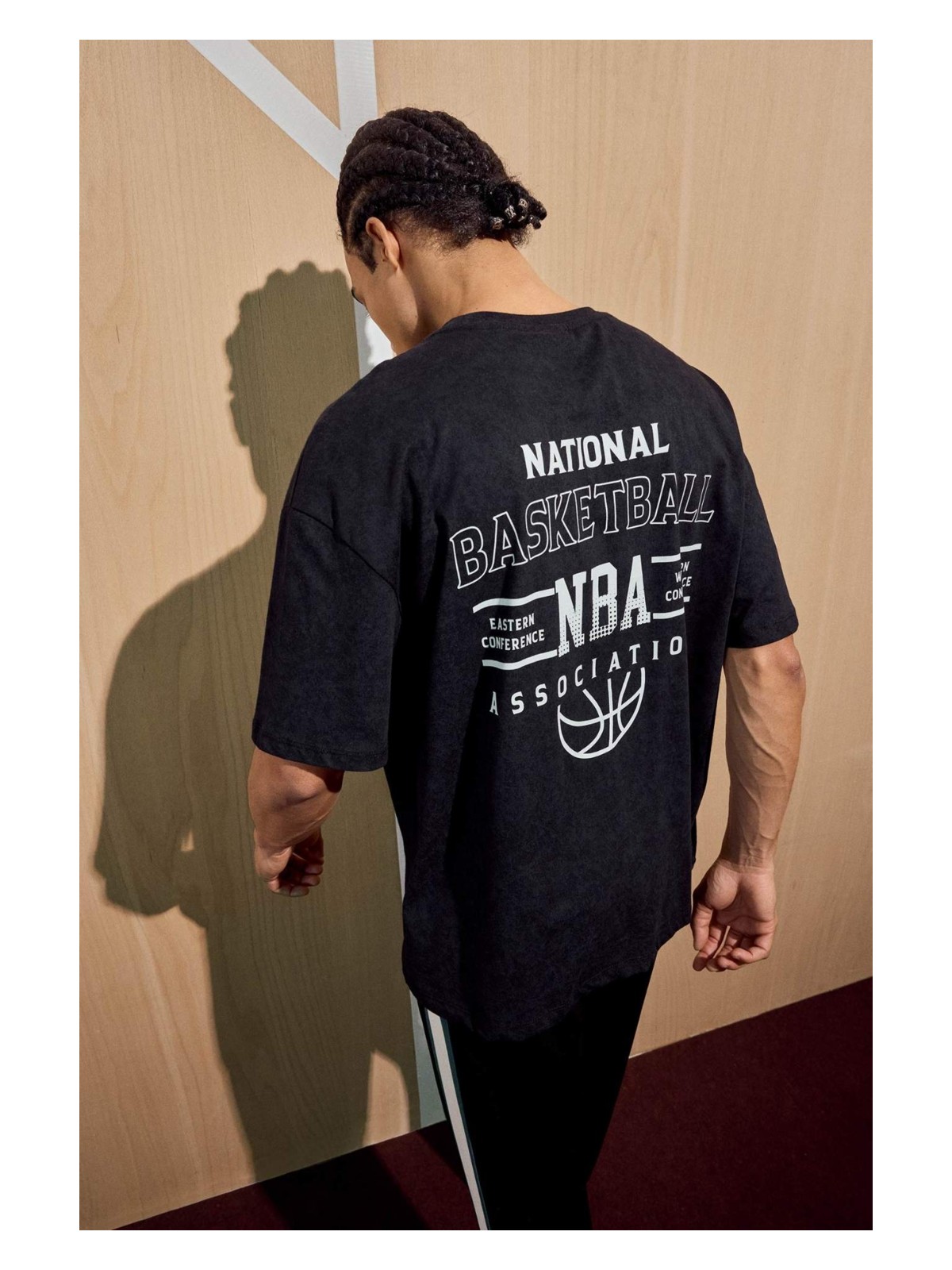 DeFacto NBA Wordmark Bisiklet Yaka Sırt Baskılı Kısa Kollu Tişört G3645AX25AU