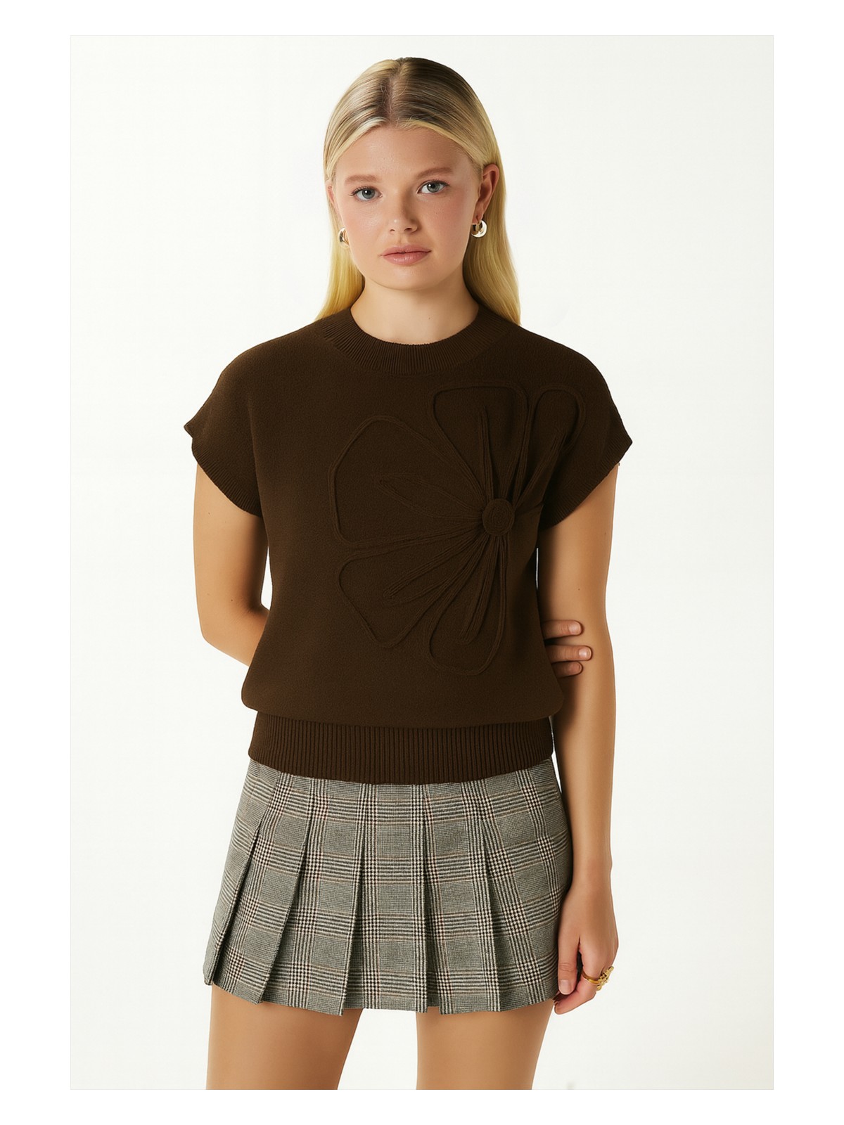 Ritnice Roman Süzene Detay Acı Kahve Triko Süveter