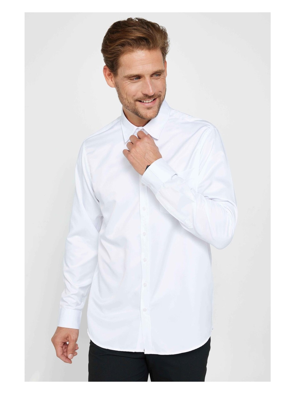 Tudors Erkek Regular Fit Klasik Kesim Kolay Ütü Nefes Alan Doku Kravatlık Dört Mevsim Beyaz Gömlek