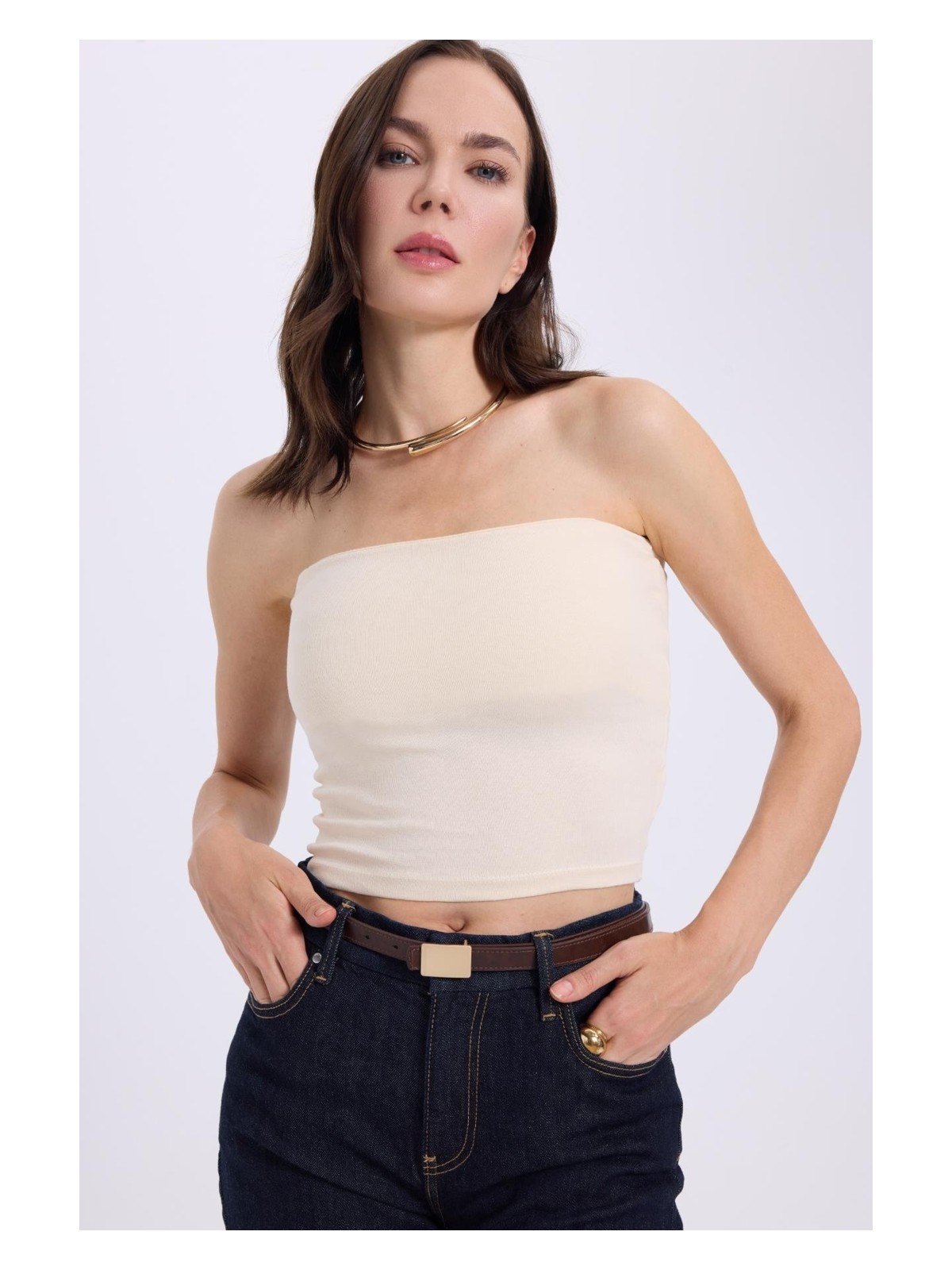 Tudors Kadın 4'lü Paket Beyaz-Lacivert-Bej-Siyah Regular Fit Viskon Kumaş Balıkçı Yaka Sıfır Kol Bluz - Görsel 9