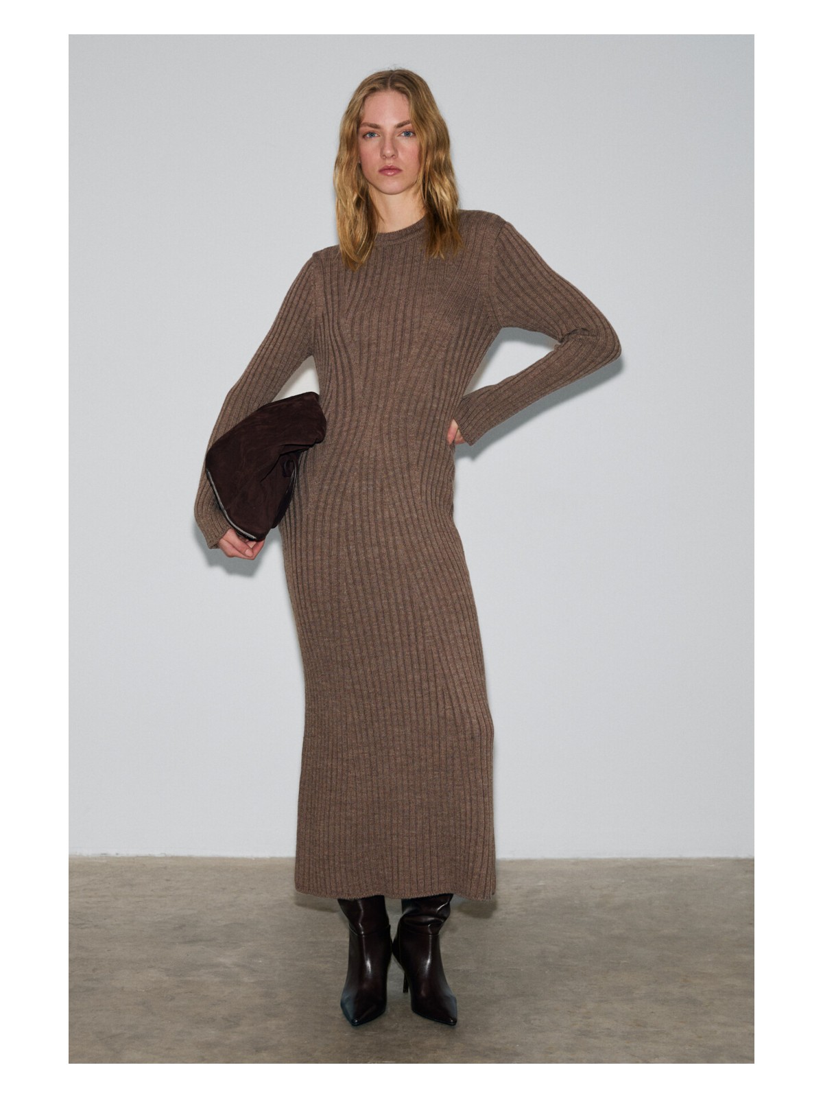 Grimelange DUENDE Kadın Yuvarlak Yaka Çizgi Desenli Slim Fit Triko Siyah Elbise - Görsel 3