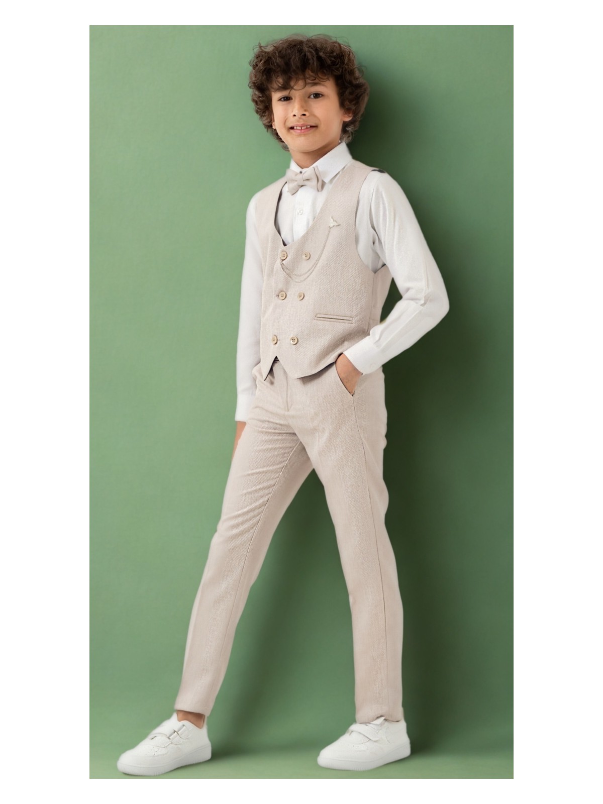 Erkek Çocuk Smokin Takım Elbise – Pantolonlu Yelekli Papyonlu Gömlekli Zincirli 5’li Set - Görsel 7