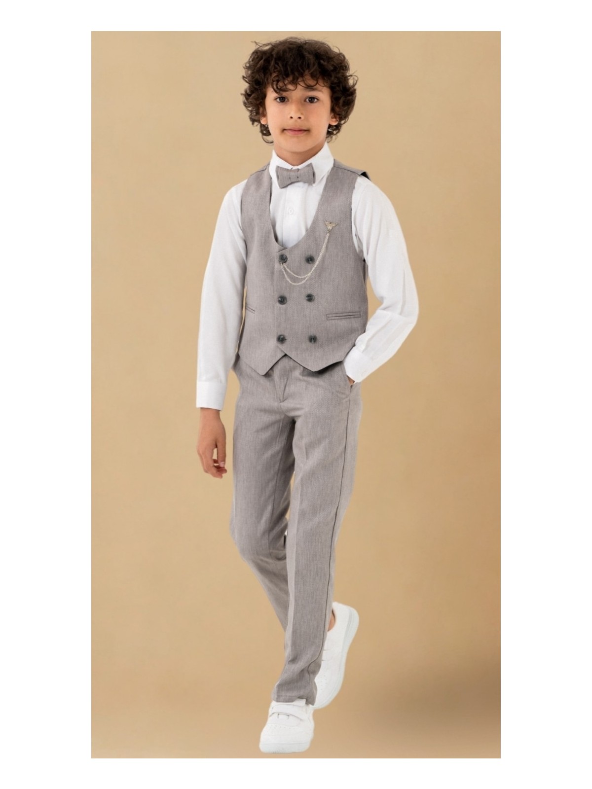 Erkek Çocuk Smokin Takım Elbise – Pantolonlu Yelekli Papyonlu Gömlekli Zincirli 5’li Set - Görsel 8