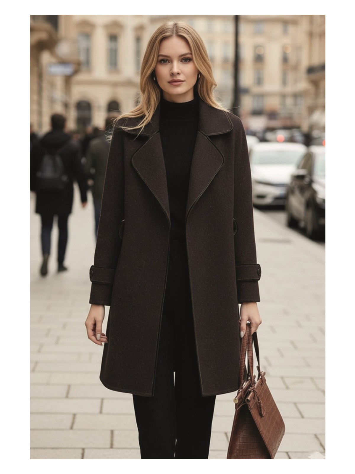 Kaşe Kadın Şık Yaka Kaban ve Kemer