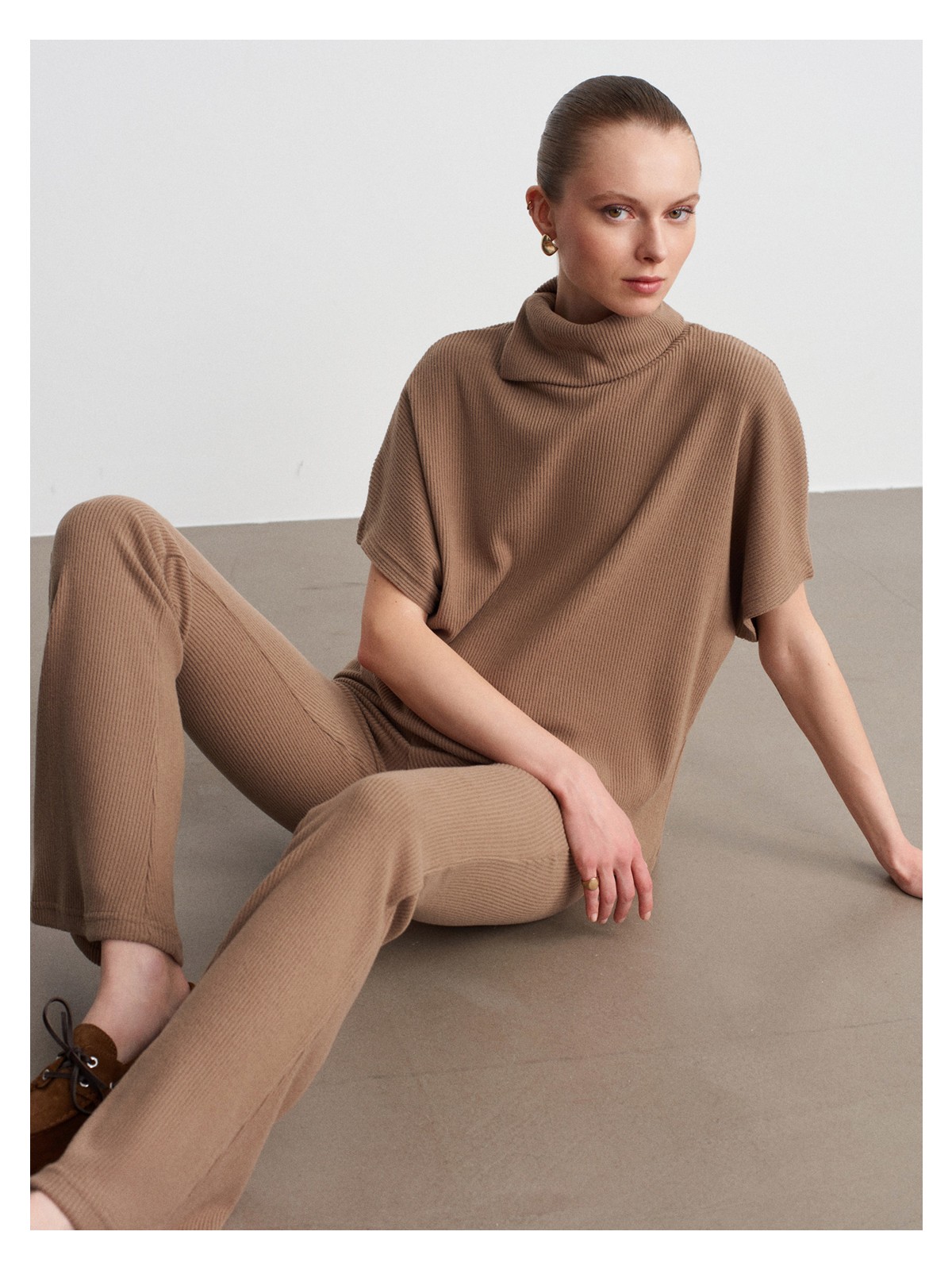 Dilvin 32239 Asimetrik Kesim Boğazlı Top-Siyah - Görsel 6