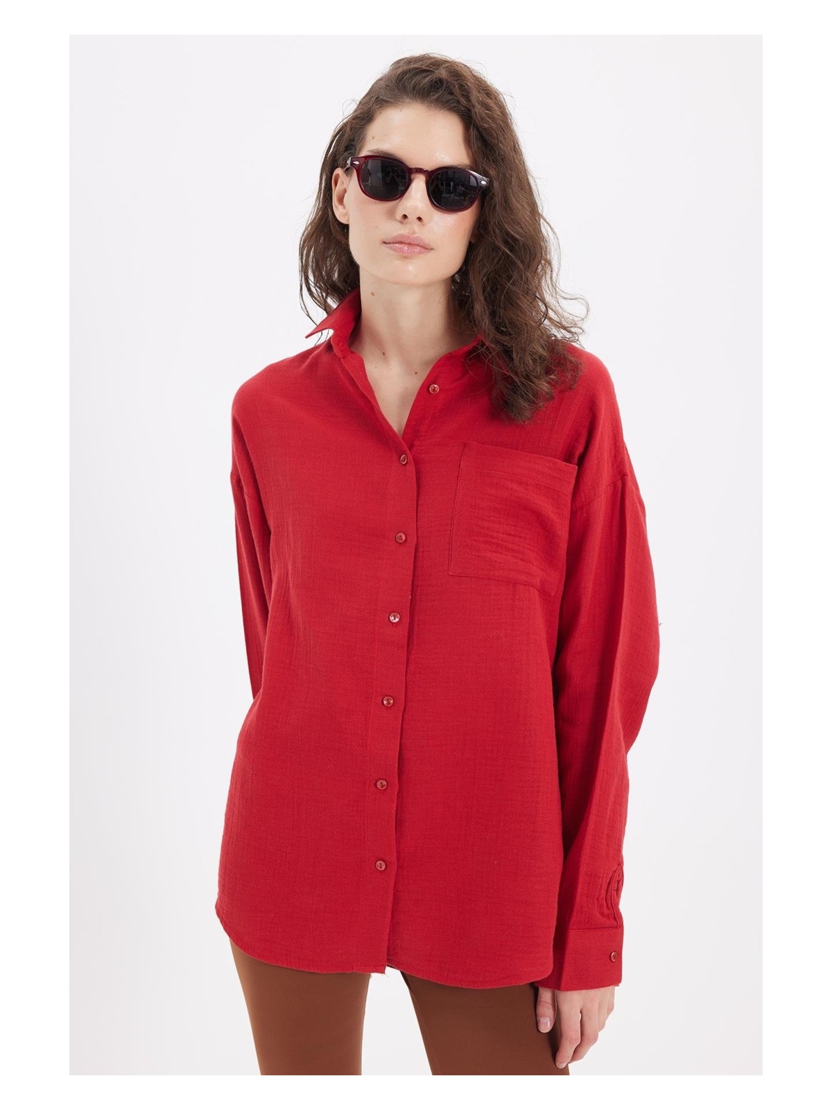 Tudors Kadın Oversize Geniş Kesim %100 Pamuk Müslin Kumaş Uzun Kollu Cepli Dokulu Bordo Gömlek