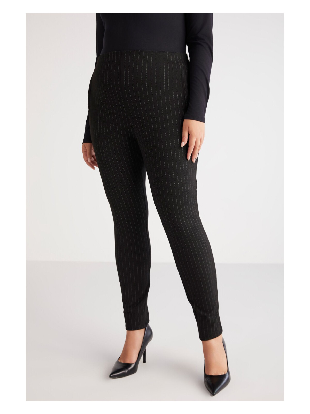 Ethiquet Abrıellebb Kadın Örme Çizgili Slim Fit Dar Paça Siyah - Beyaz Büyük Beden Pantolon