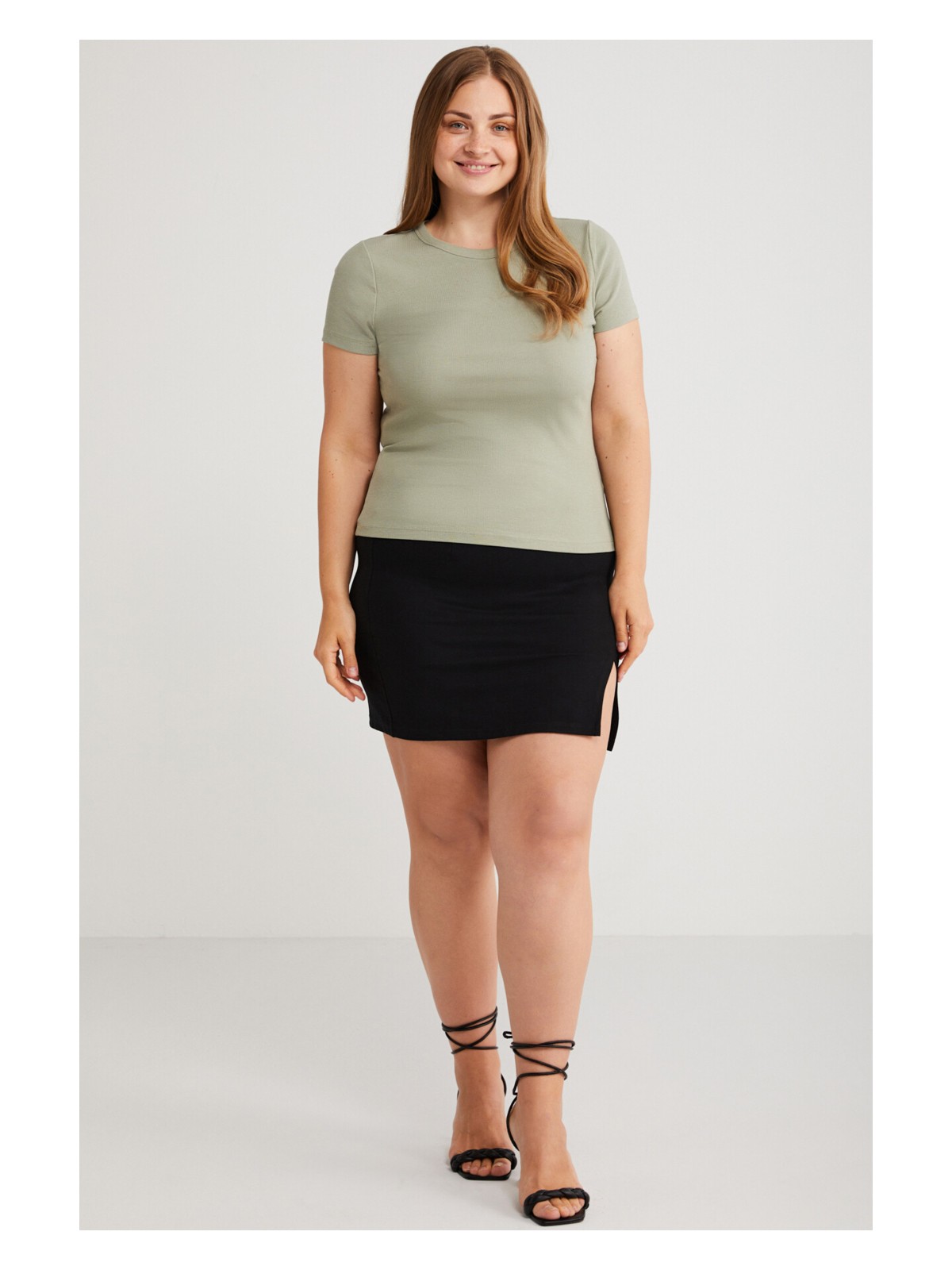 Ethiquet Hanny Kadın Büyük Beden Regular Fit Bisiklet Yaka Basic Kaşkorse Yeşil Büyük Beden T-shirt