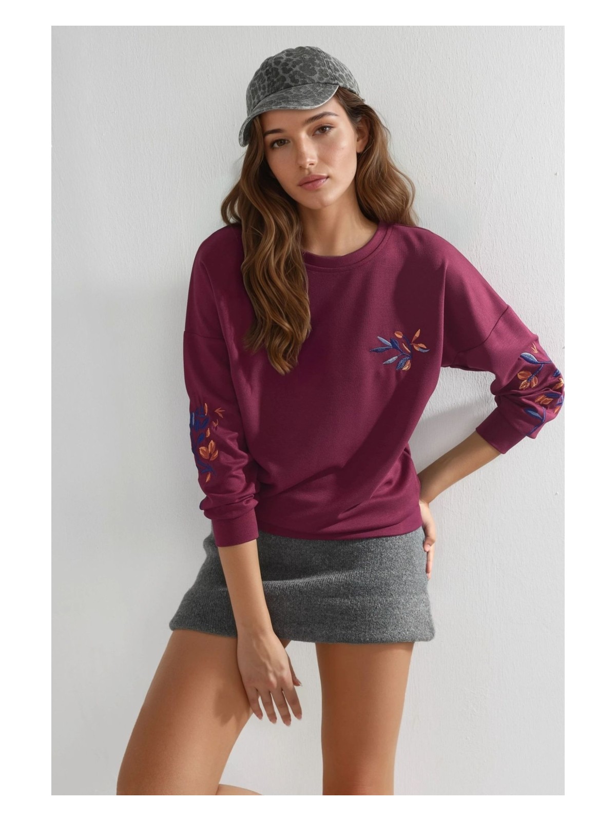 Hiccup Kadın Modal Dokulu İşlemeli Bisiklet Yaka Sweatshirt Berşan Collection Bordo Kırmızı