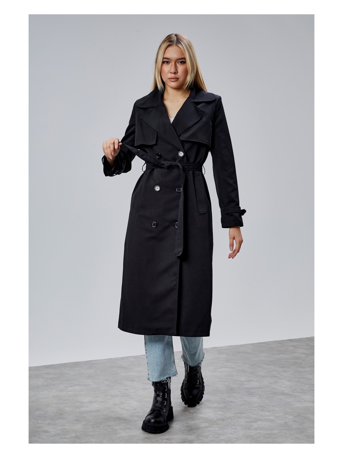 Bolivente Siyah Regular Kalıp Rüzgarlık Detaylı Trençkot 46636