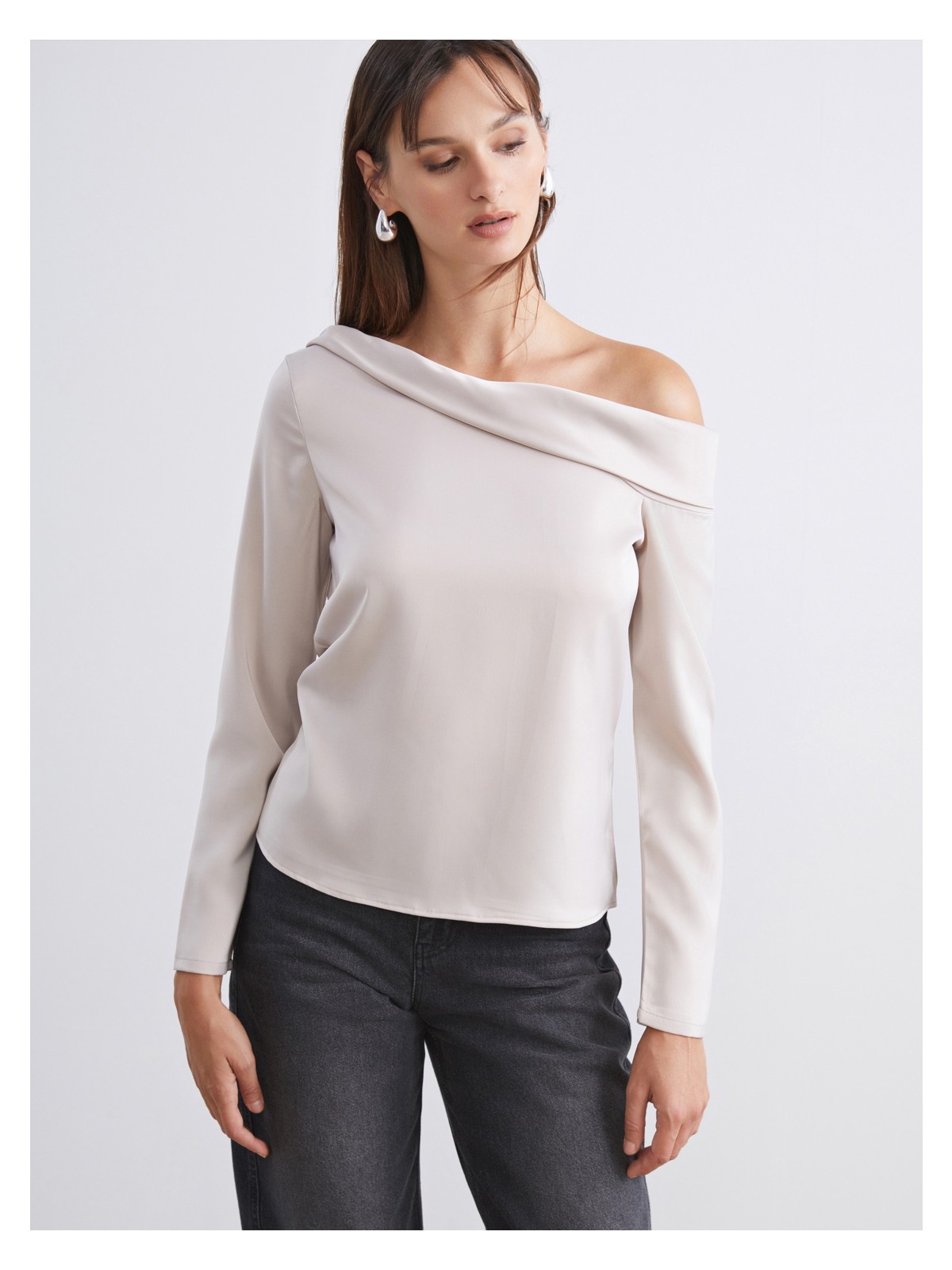 Soulife Kayık Yaka Saten Bluz - Görsel 5